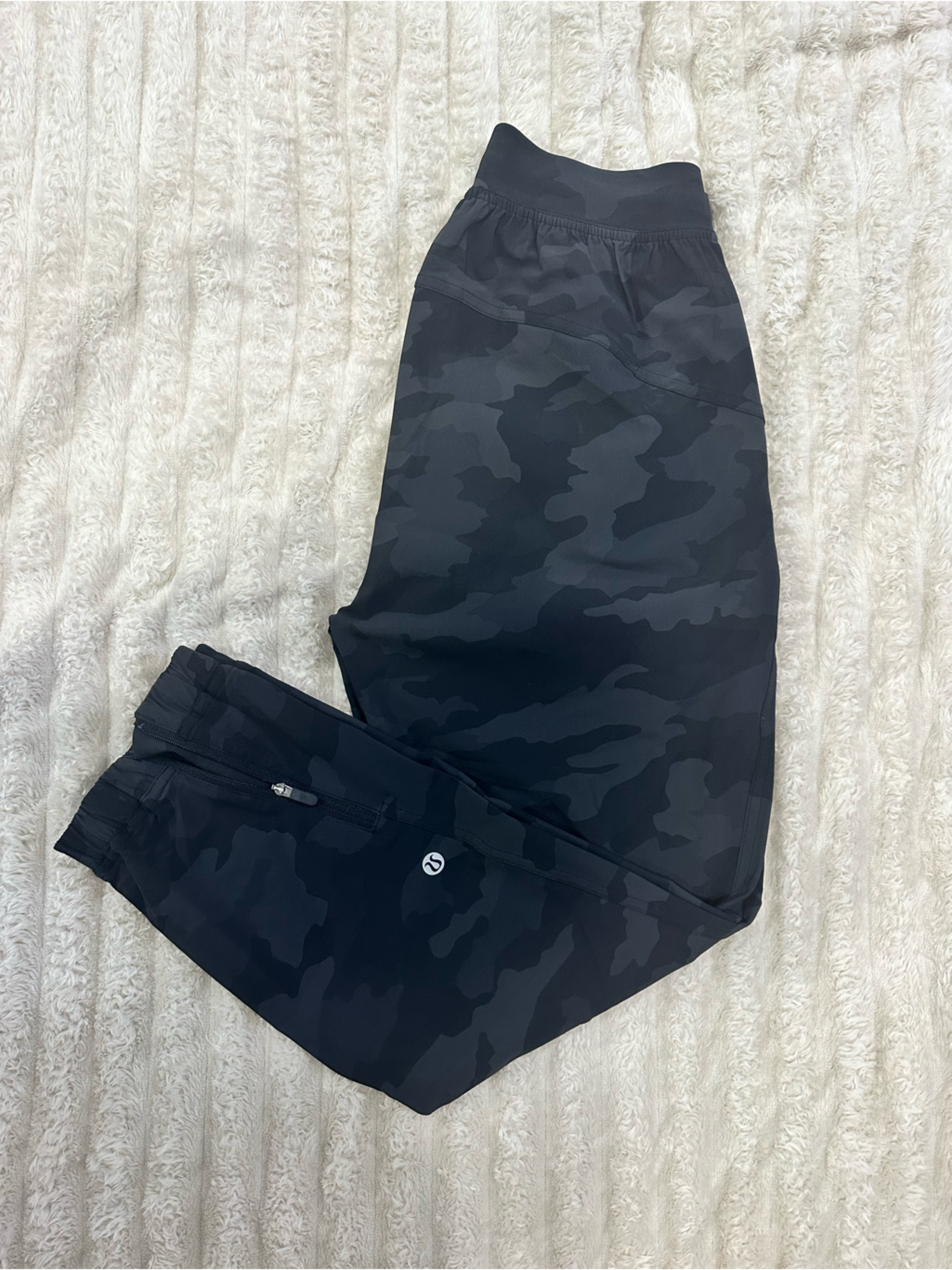 Lululemon Adaptive State 7/8 Camo Joggers
